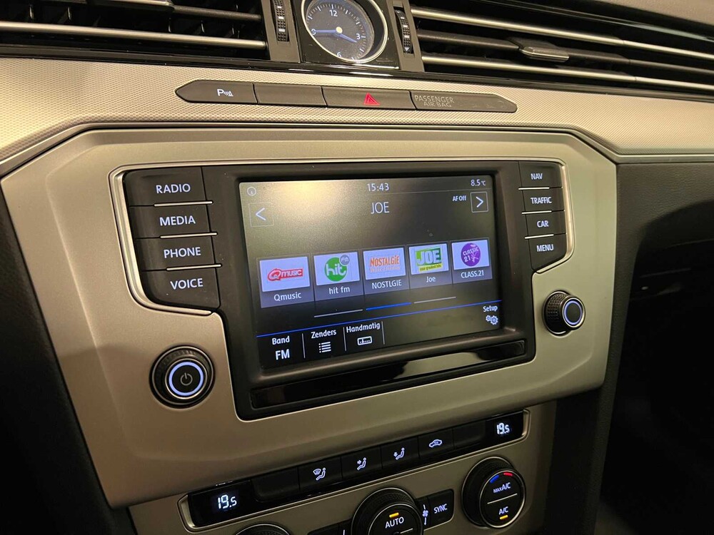 Volkswagen Passat Variant 1.6 TDI Connected Series Plus 120PS 2017, L-560-SZ