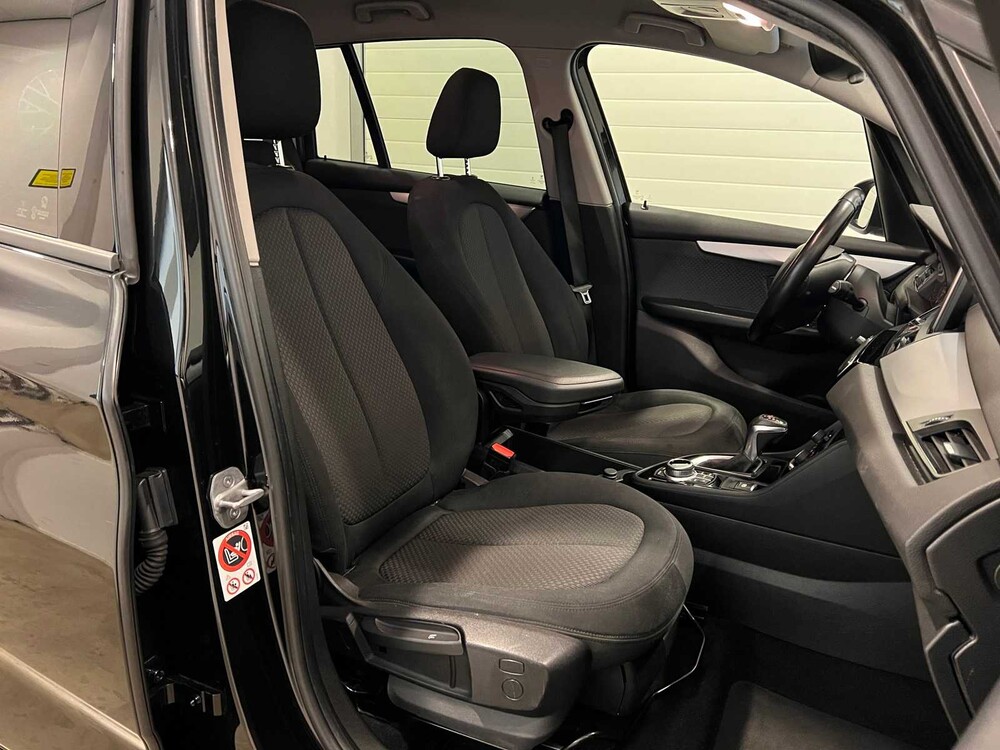 BMW 216d Gran Tourer Steptronic8 Corporate Lease Executive 2-serie 150pk 2017 ORIG-NL, PD-487-S