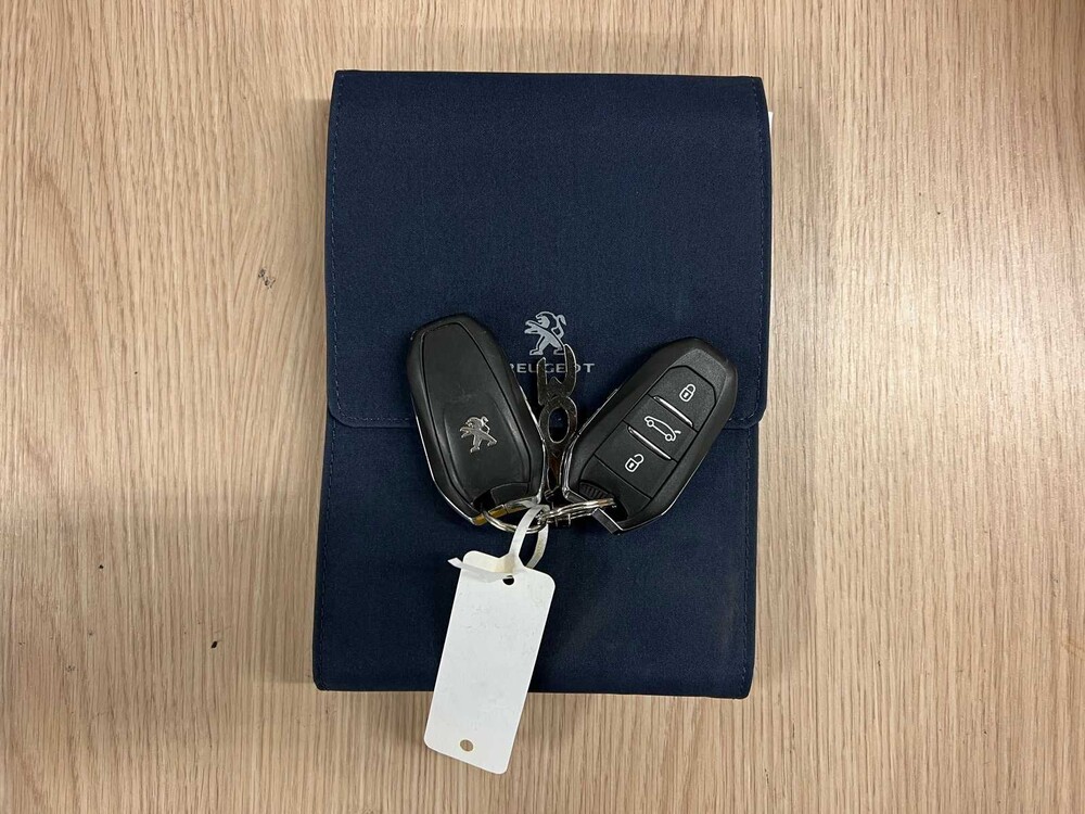 Peugeot 308 SW 1.2 PureTech Allure 110pk 2016 ORIG-NL, HK-039-Z