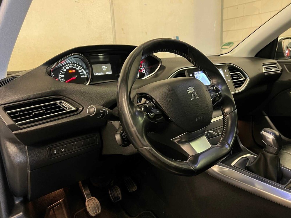 Peugeot 308 SW 1.2 PureTech Allure 110pk 2016 ORIG-NL, HK-039-Z
