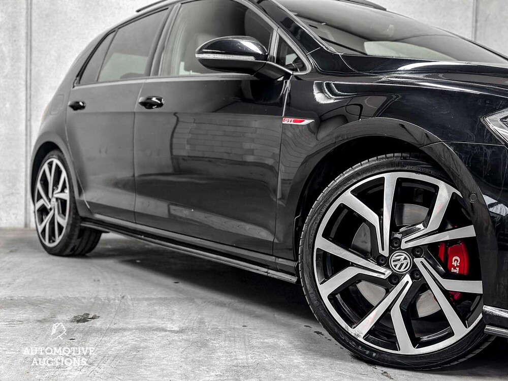 Volkswagen Golf GTI PERFORMANCE 2.0 TSI 245pk 2018, XF-632-L