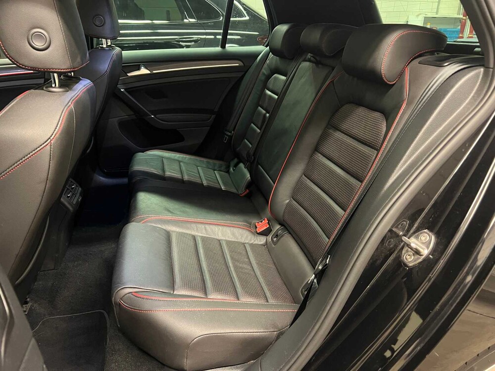 Volkswagen Golf GTI PERFORMANCE 2.0 TSI 245pk 2018, XF-632-L