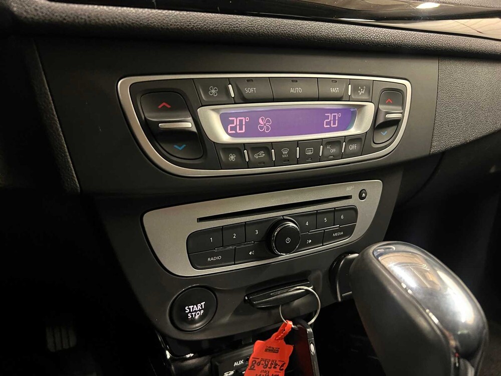 Renault Mégane Estate 1.2 TCe Bose -AUTOMAAT- 132pk -EDC- 2015 ORIG-NL, 7-ZSR-08