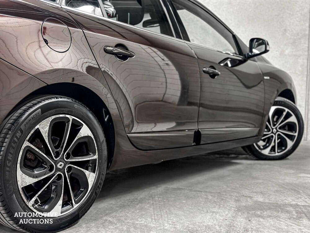 Renault Mégane Estate 1.2 TCe Bose -AUTOMAAT- 132pk -EDC- 2015 ORIG-NL, 7-ZSR-08