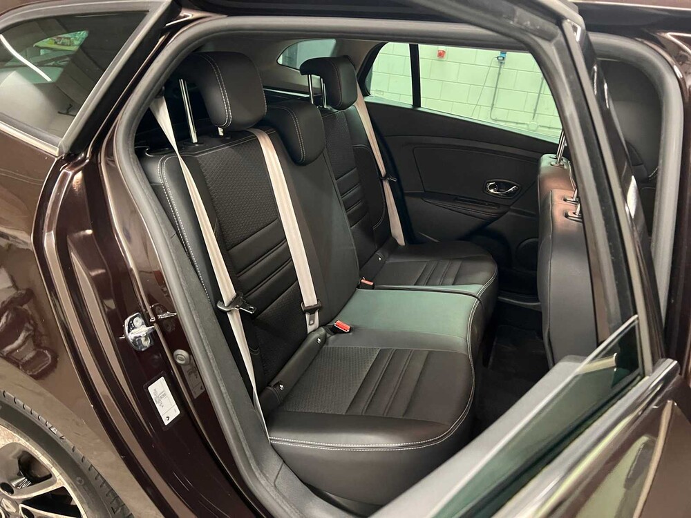 Renault Mégane Estate 1.2 TCe Bose -AUTOMAAT- 132pk -EDC- 2015 ORIG-NL, 7-ZSR-08