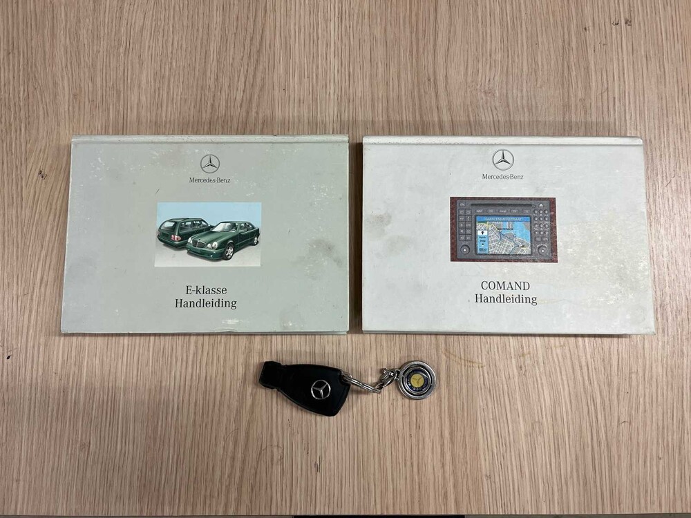 Mercedes-Benz E430 Elegance 4.3 V8 4Matic E-Klasse 279PS 2000, SX-869-X