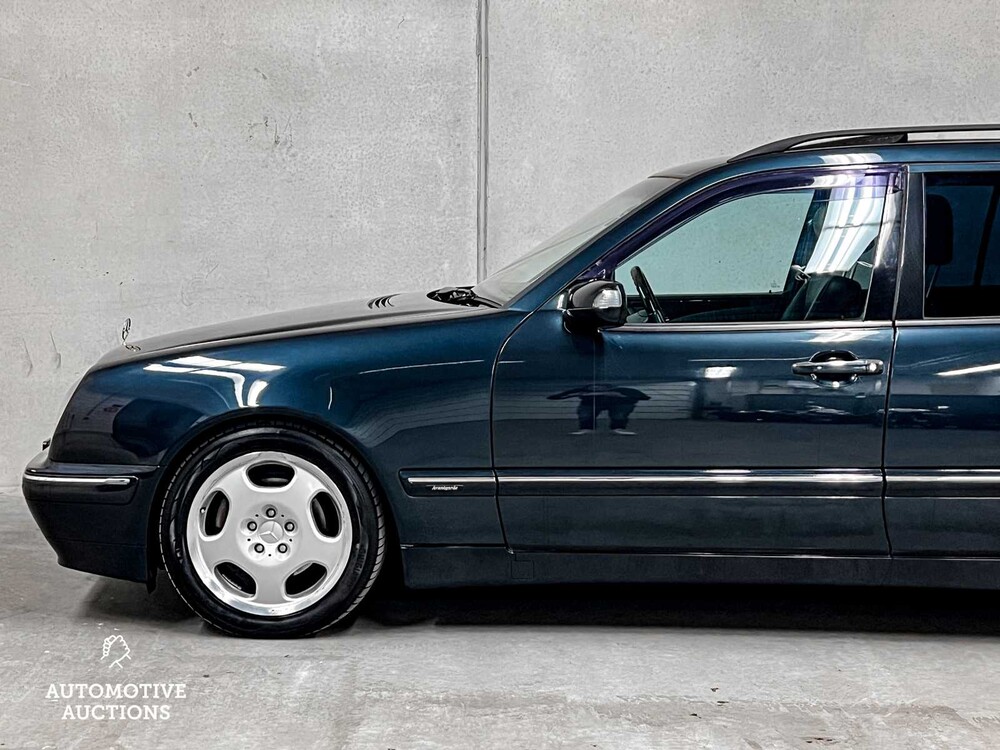 Mercedes-Benz E430 Elegance 4.3 V8 4Matic E-Klasse 279PS 2000, SX-869-X
