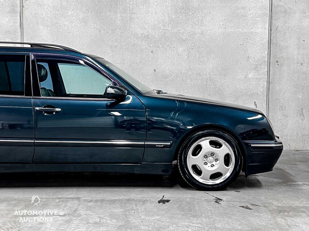 Mercedes-Benz E430 Elegance 4.3 V8 4Matic E-Klasse 279PS 2000, SX-869-X