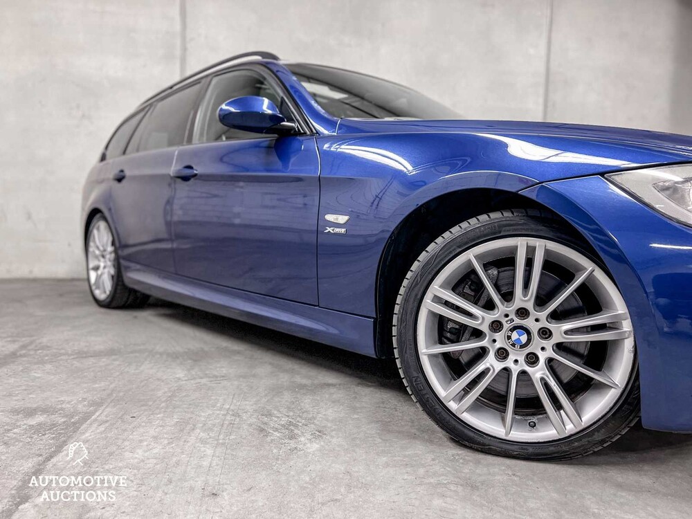 BMW 330xi Touring Executive 272pk 2007 ORIG-NL 3-Serie, 82-ZB-BD