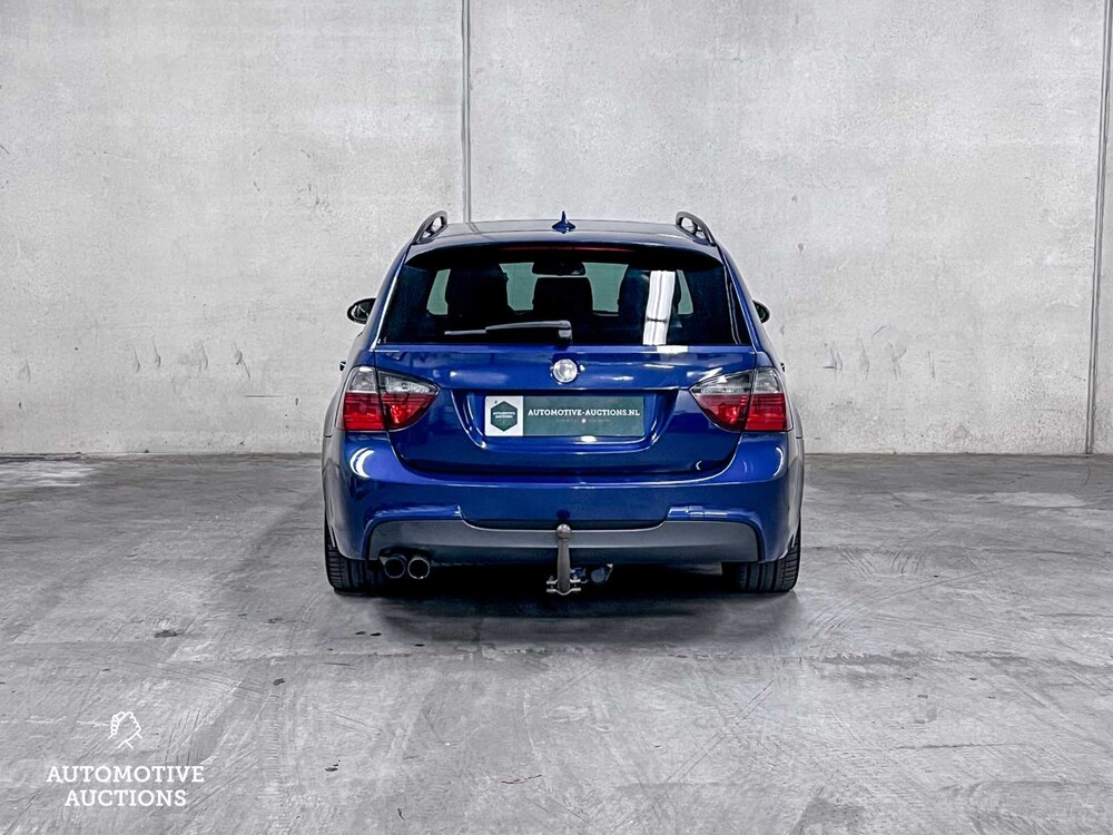 BMW 330xi Touring Executive 272pk 2007 ORIG-NL 3-Serie, 82-ZB-BD