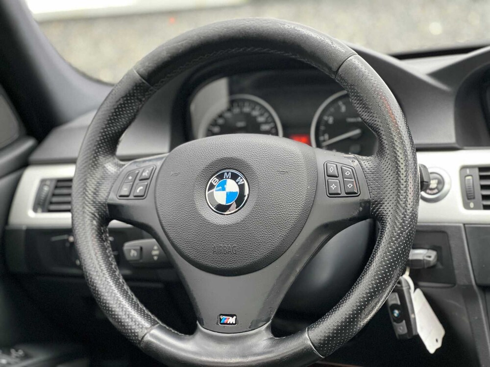 BMW 330xi Touring Executive 272pk 2007 ORIG-NL 3-Serie, 82-ZB-BD