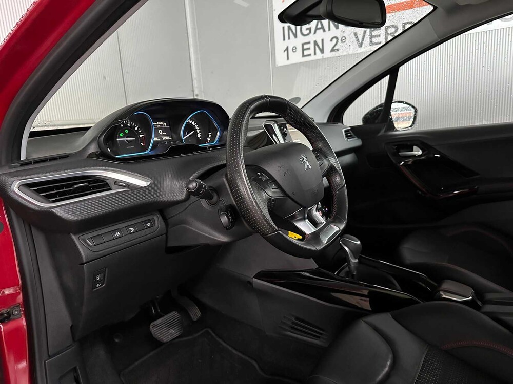 Peugeot 2008 1.2 PureTech Allure 110pk 2017, SZ-144-F