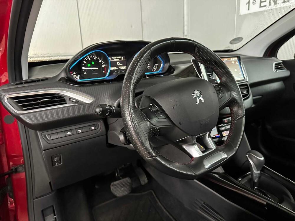 Peugeot 2008 1.2 PureTech Allure 110pk 2017, SZ-144-F