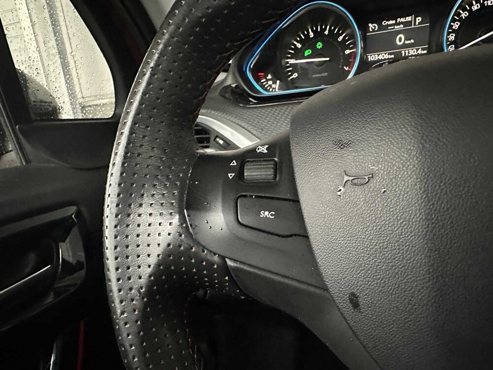 Peugeot 2008 1.2 PureTech Allure 110pk 2017, SZ-144-F