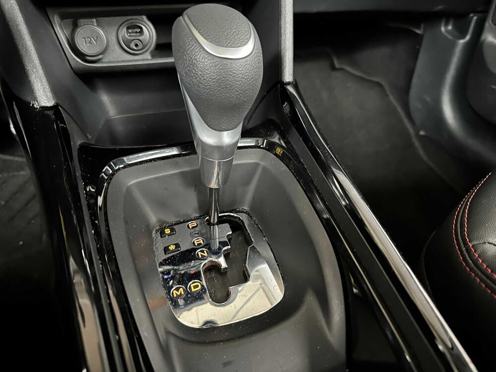 Peugeot 2008 1.2 PureTech Allure 110pk 2017, SZ-144-F