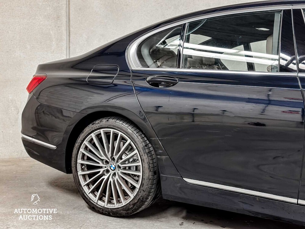 BMW 745e M-sport parts Plug-In Hybride G11 ORG-NL 394pk 2019 -Orig. NL- 7-Serie, ZR-171-V