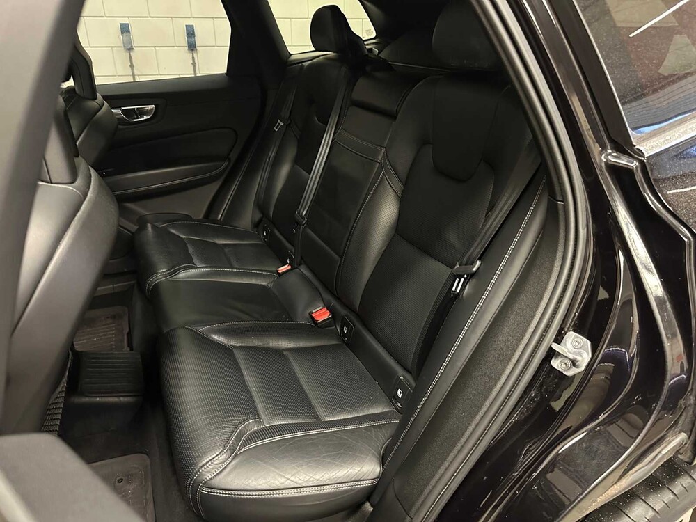 Volvo XC60 2.0 T8 Twin Engine AWD Inscription 320pk 2018 ORIG-NL, RT-437-X