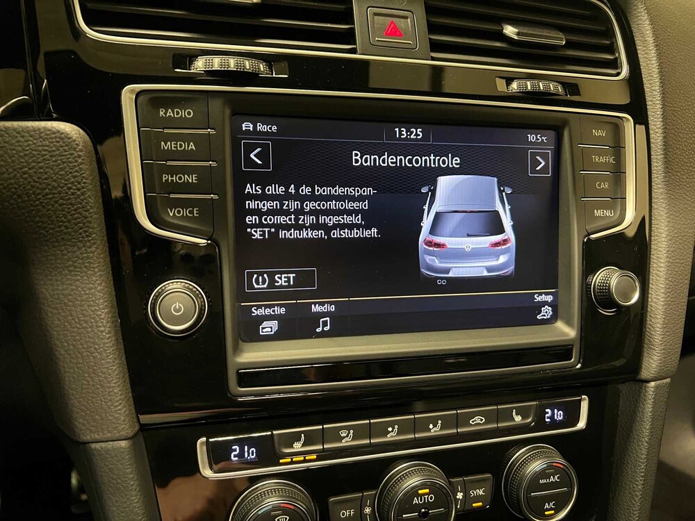 Volkswagen Golf R VII 2.0 TSI 4Motion 370PK 2015, SH-961-J