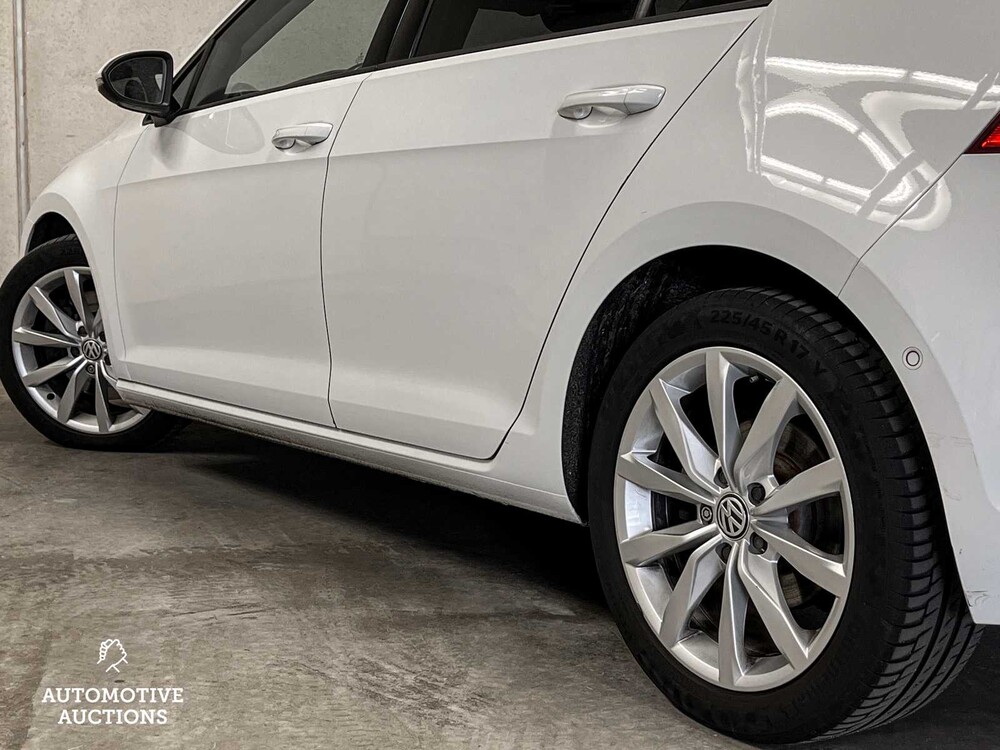 Volkswagen Golf 1.4 TSI Highline 122pk 2013, X-824-BJ