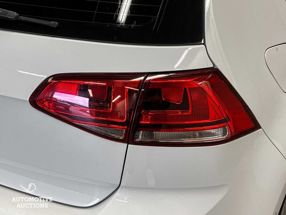 Volkswagen Golf 1.4 TSI Highline 122pk 2013, X-824-BJ