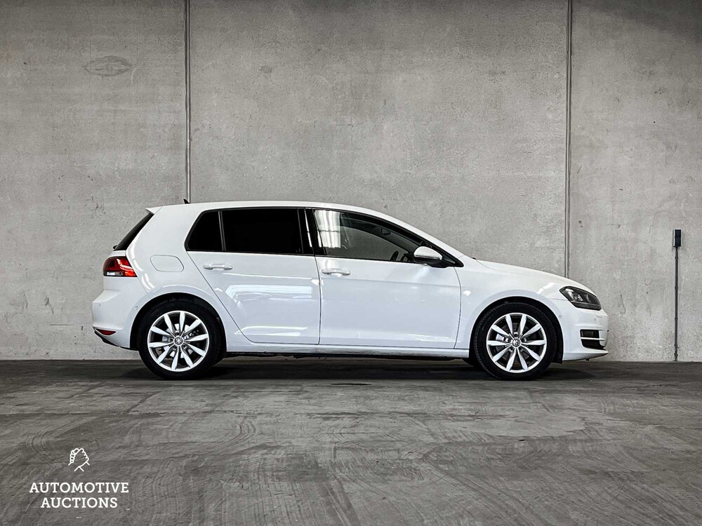 Volkswagen Golf 1.4 TSI Highline 122pk 2013, X-824-BJ
