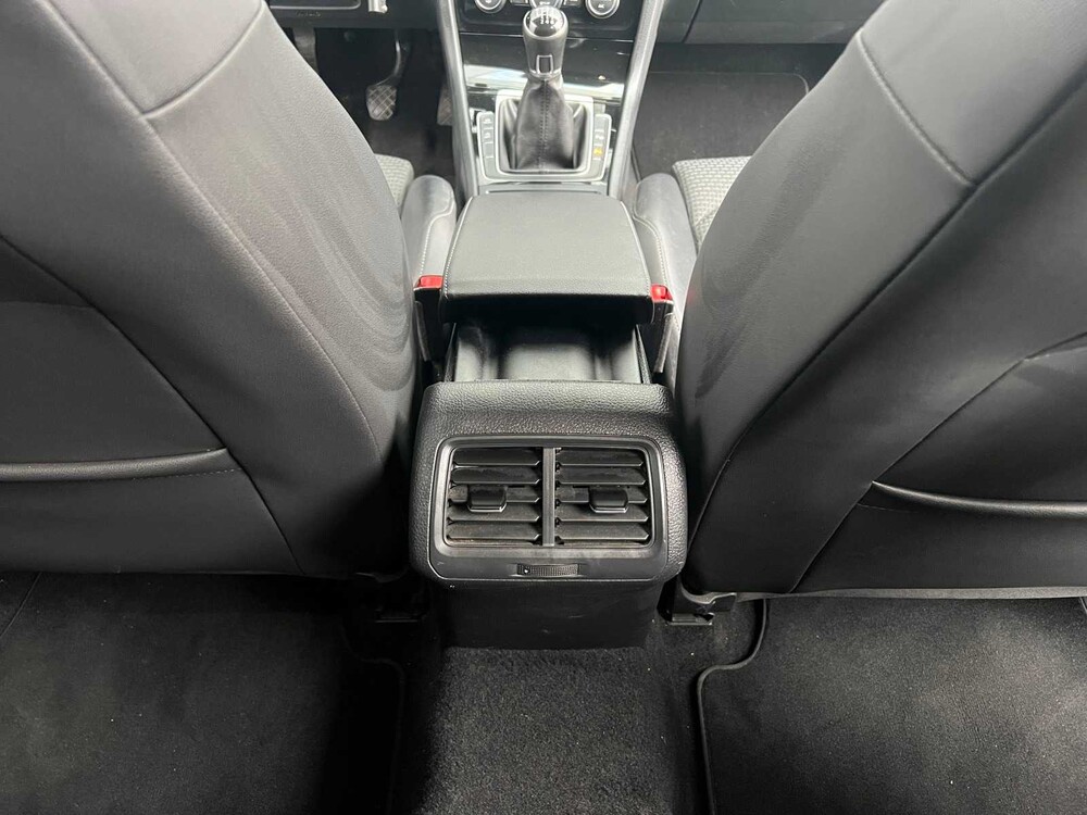 Volkswagen Golf 1.4 TSI Highline 122pk 2013, X-824-BJ