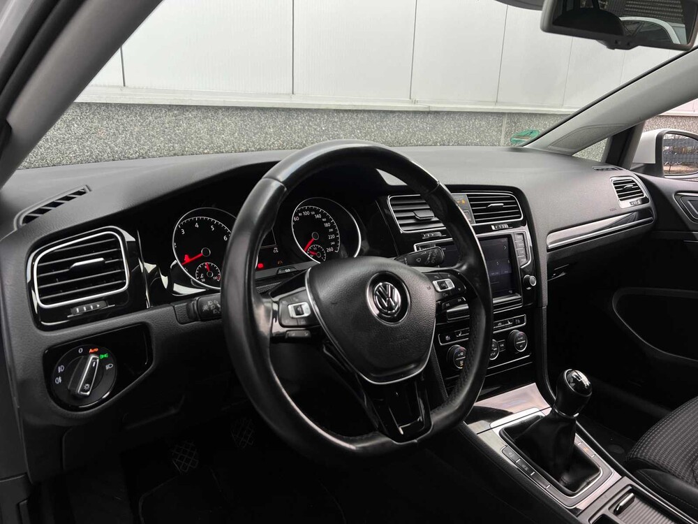 Volkswagen Golf 1.4 TSI Highline 122pk 2013, X-824-BJ