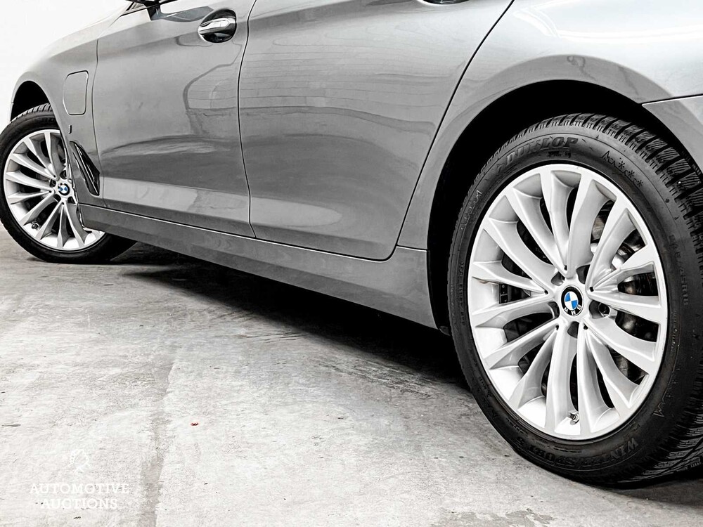 BMW 530e iPerformance High Executive G30 293pk 2018 5-serie -ORIG. NL-, RV-702-V