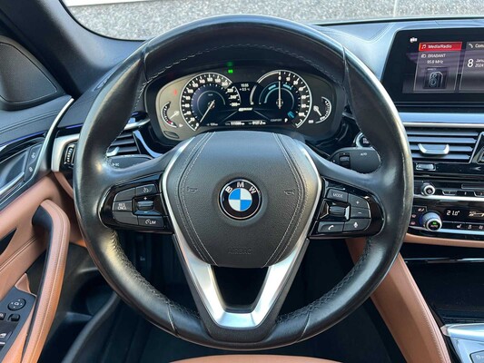 BMW 530e iPerformance High Executive G30 293pk 2018 5-serie -ORIG. NL-, RV-702-V