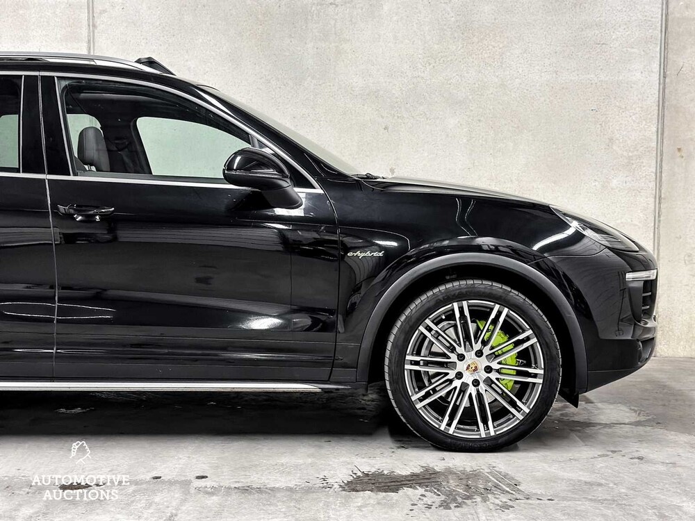 Porsche Cayenne S E-Hybrid 3.0 V6 416pk FACELIFT Sport-Chrono 2015 ORIG-NL, 6-ZGG-63