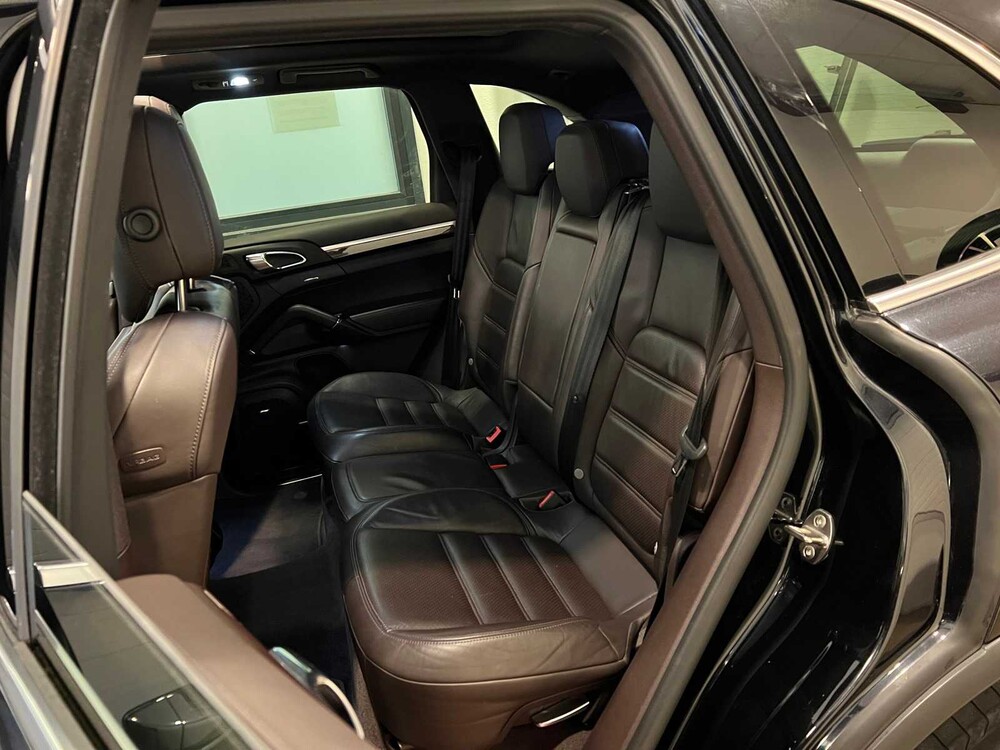 Porsche Cayenne S E-Hybrid 3.0 V6 416pk FACELIFT Sport-Chrono 2015 ORIG-NL, 6-ZGG-63