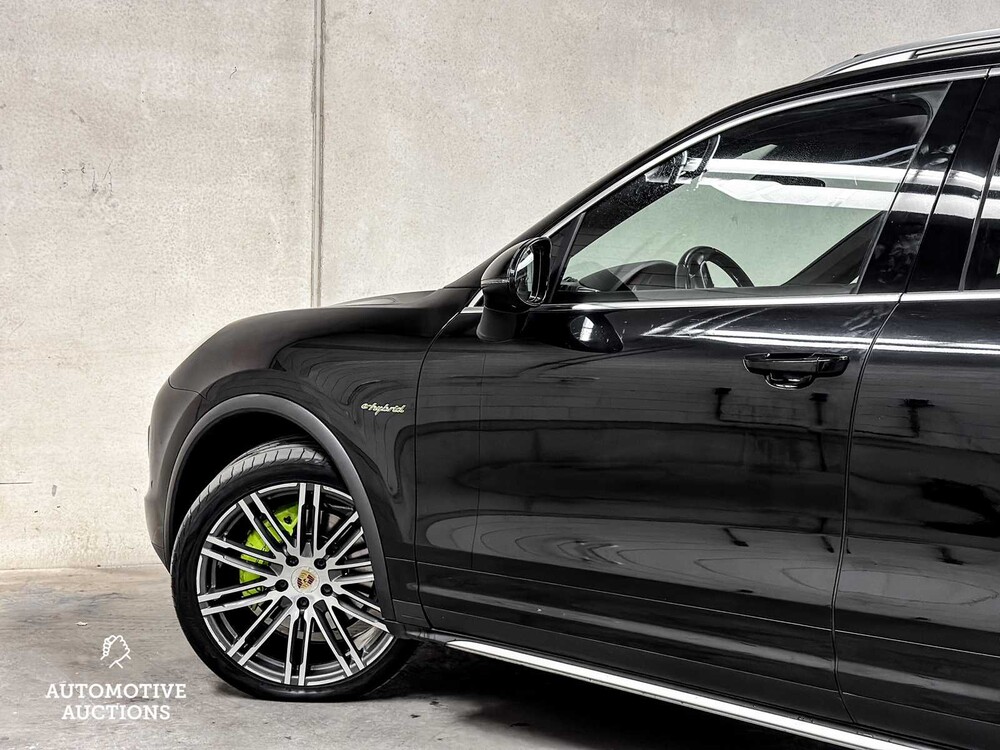 Porsche Cayenne S E-Hybrid 3.0 V6 416pk FACELIFT Sport-Chrono 2015 ORIG-NL, 6-ZGG-63