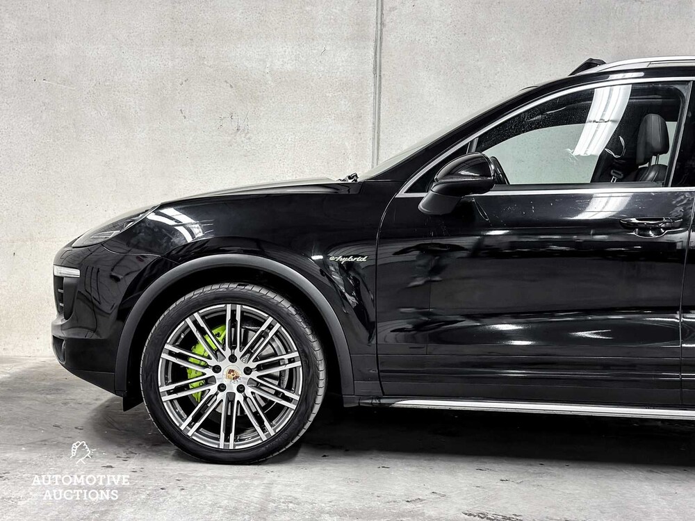 Porsche Cayenne S E-Hybrid 3.0 V6 416pk FACELIFT Sport-Chrono 2015 ORIG-NL, 6-ZGG-63