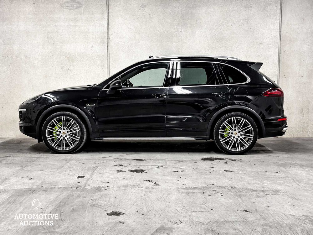 Porsche Cayenne S E-Hybrid 3.0 V6 416pk FACELIFT Sport-Chrono 2015 ORIG-NL, 6-ZGG-63