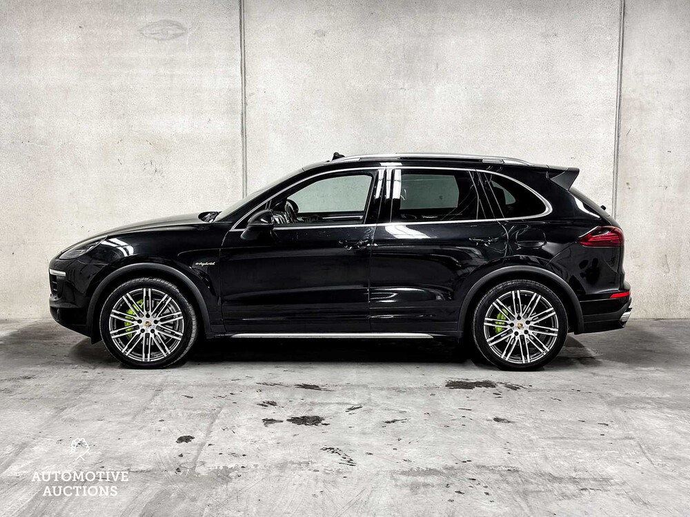 Porsche Cayenne S E-Hybrid 3.0 V6 416pk FACELIFT Sport-Chrono 2015 ORIG-NL, 6-ZGG-63