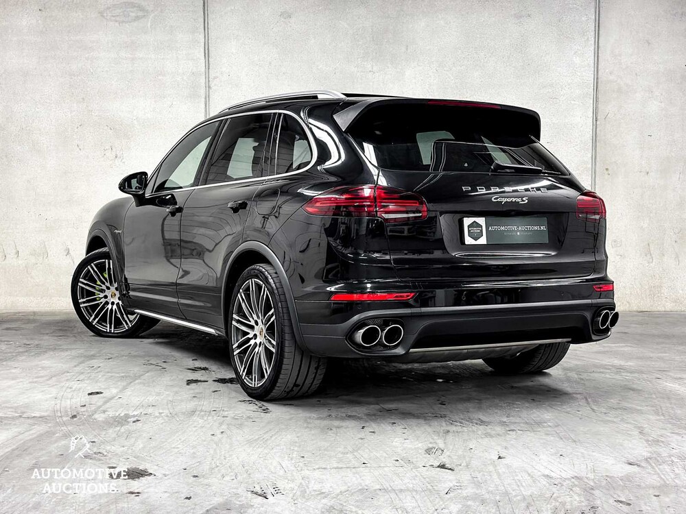 Porsche Cayenne S E-Hybrid 3.0 V6 416pk FACELIFT Sport-Chrono 2015 ORIG-NL, 6-ZGG-63