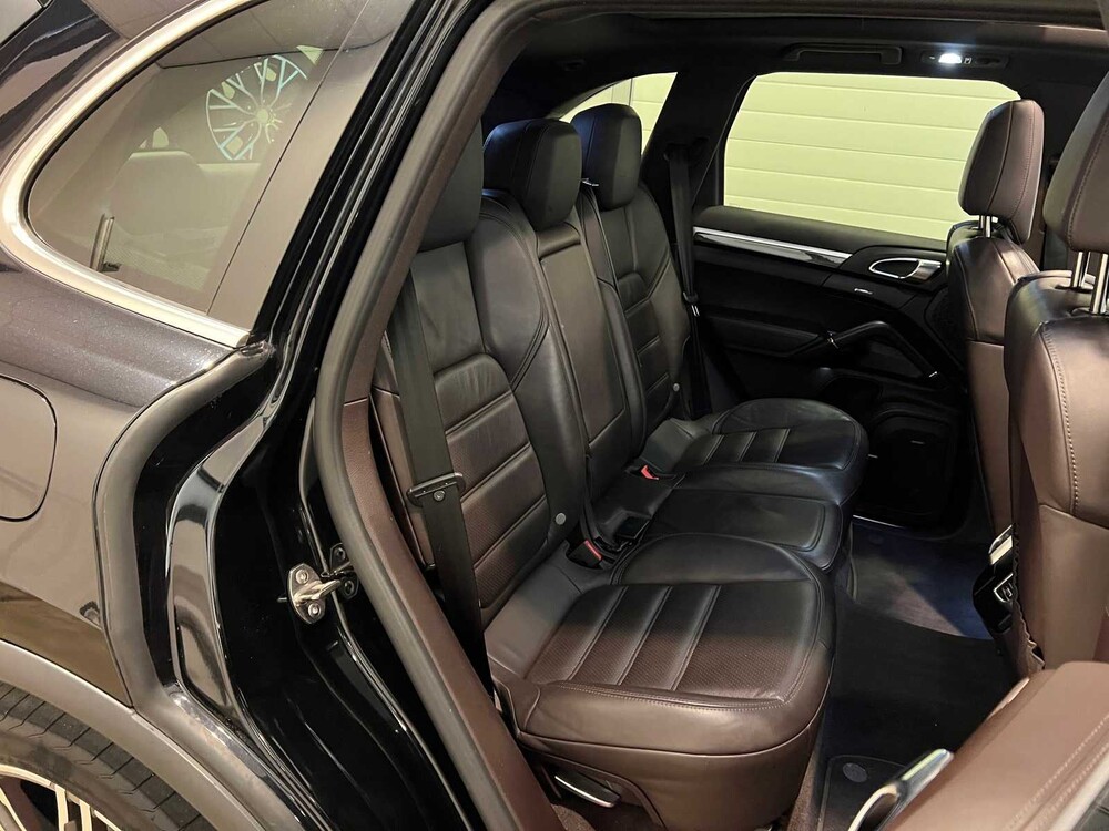 Porsche Cayenne S E-Hybrid 3.0 V6 416pk FACELIFT Sport-Chrono 2015 ORIG-NL, 6-ZGG-63