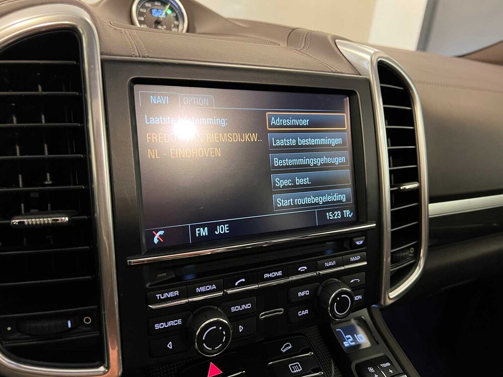 Porsche Cayenne S E-Hybrid 3.0 V6 416pk FACELIFT Sport-Chrono 2015 ORIG-NL, 6-ZGG-63