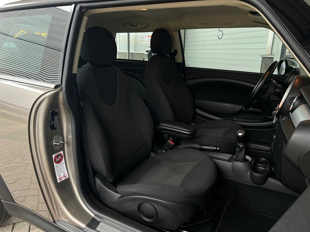 Mini 1.6 One 75pk 2011, N-794-GD