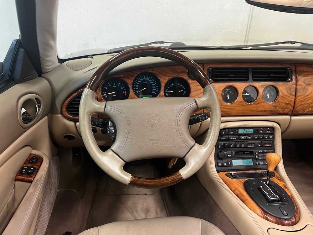 Jaguar XK8 4.0 V8 Convertible 284pk 2000, 07-XJ-GG -Youngtimer-