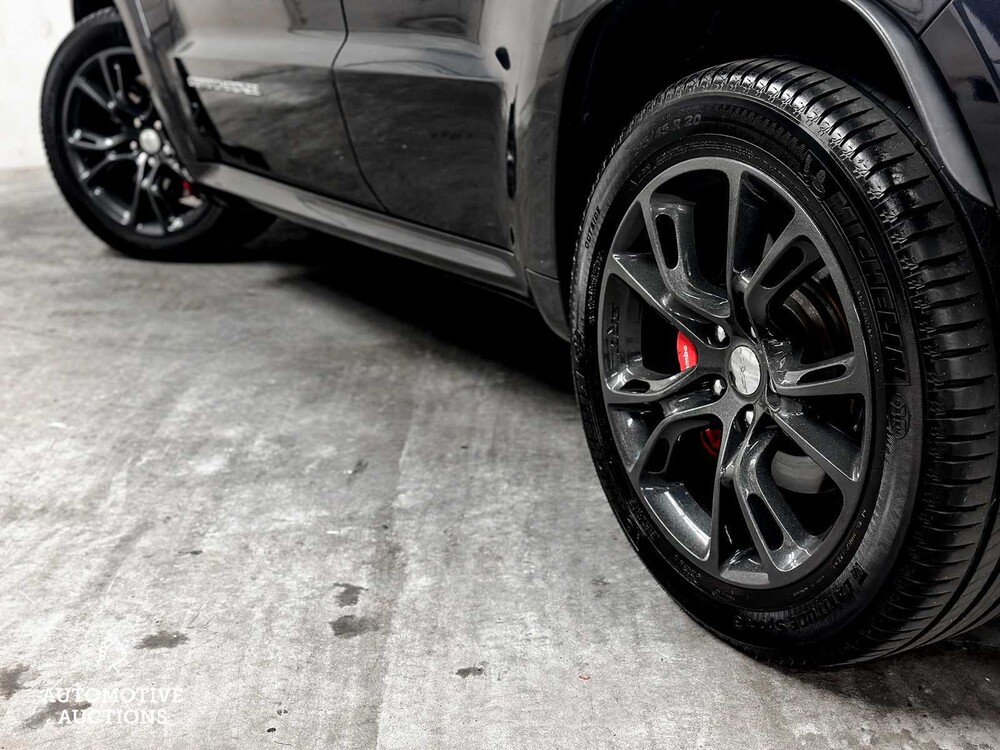 Jeep Grand Cherokee SRT 6.4 V8 Hemi 468pk 2015, XV-842-J