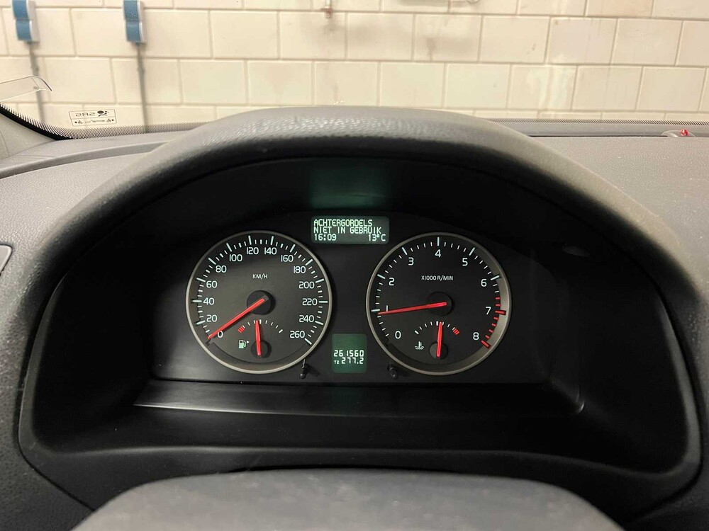 Volvo V50 2.4 Momentum 140pk 2004 ORIG-NL, 07-PG-KZ