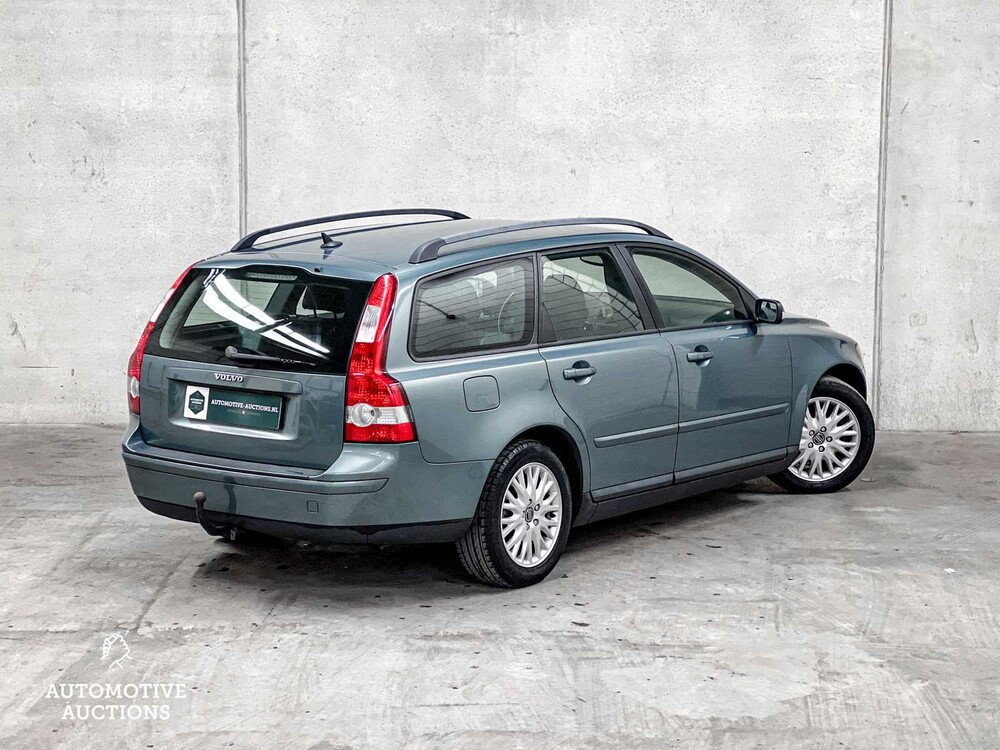 Volvo V50 2.4 Momentum 140pk 2004 ORIG-NL, 07-PG-KZ
