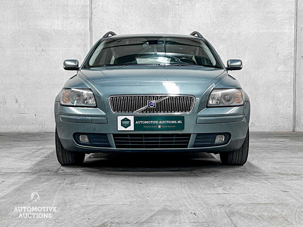 Volvo V50 2.4 Momentum 140pk 2004 ORIG-NL, 07-PG-KZ