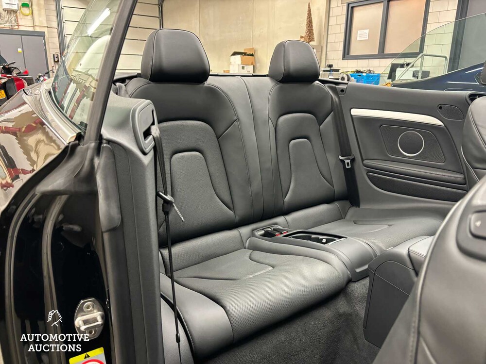 Audi RS5 Cabriolet 4.2 FSI V8 Quattro 450 2013, R-932-VD