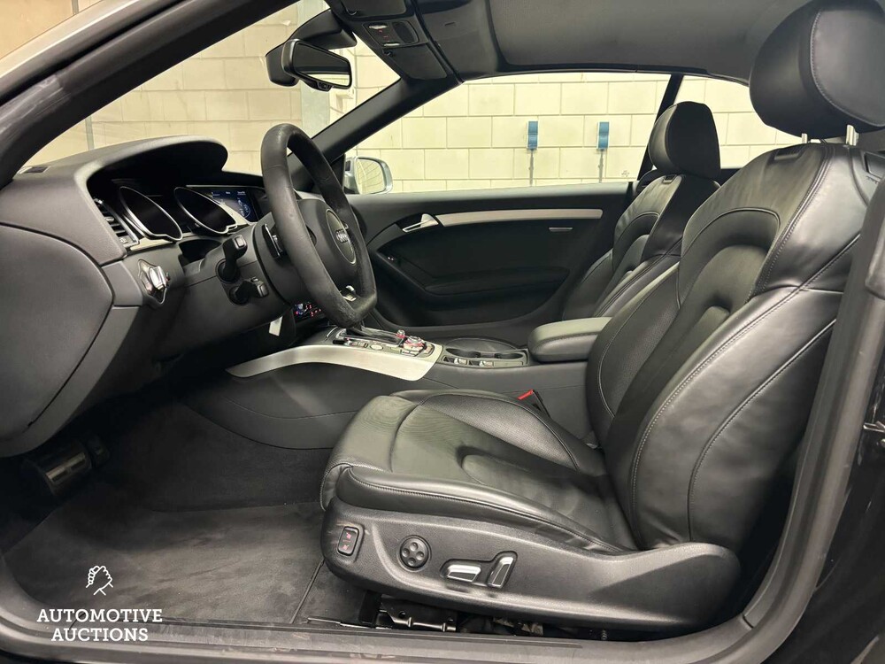 Audi RS5 Cabriolet 4.2 FSI V8 Quattro 450 2013, R-932-VD