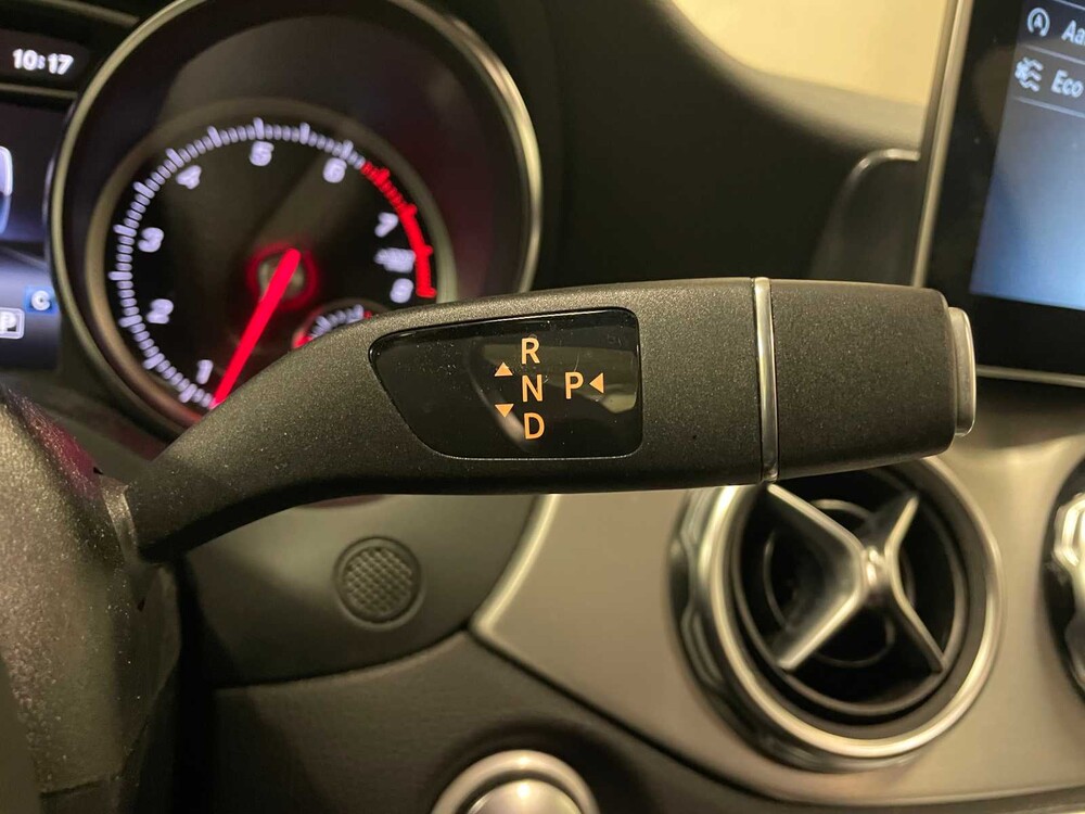 Mercedes-Benz GLA 200 AMG Night-Edition Premium Plus 157PS FACELIFT 2018 (ORIGINAL-NL), SR-743-F