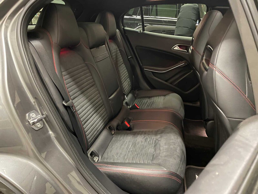 Mercedes-Benz GLA 200 AMG Night-Edition Premium Plus 157PS FACELIFT 2018 (ORIGINAL-NL), SR-743-F