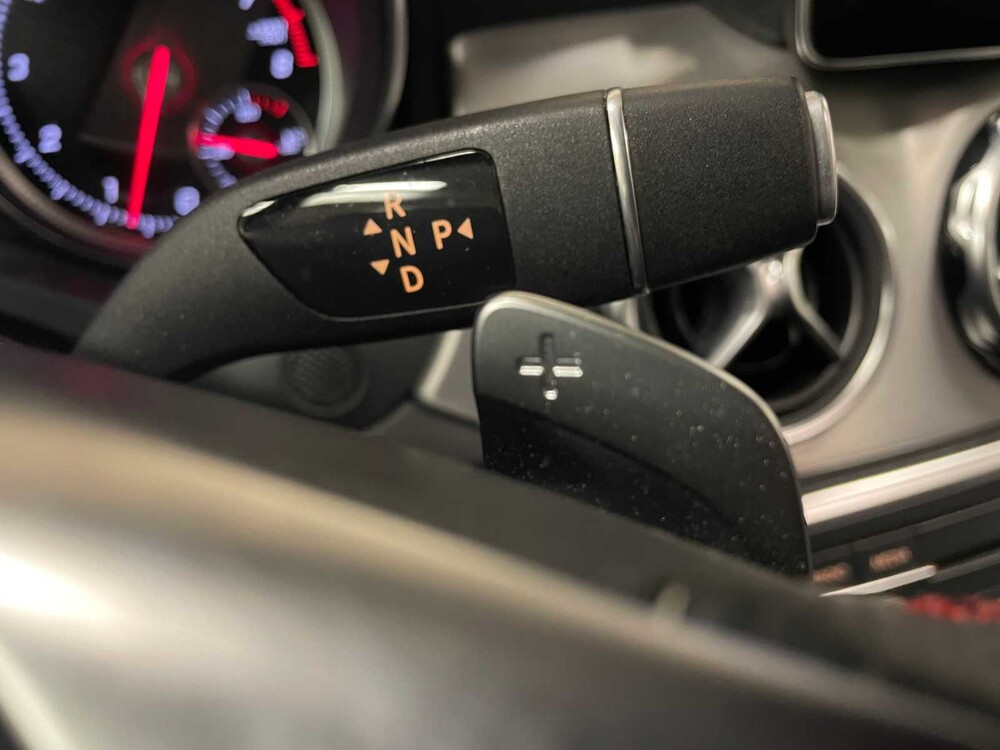 Mercedes-Benz GLA 200 AMG Night-Edition Premium Plus 157PS FACELIFT 2018 (ORIGINAL-NL), SR-743-F