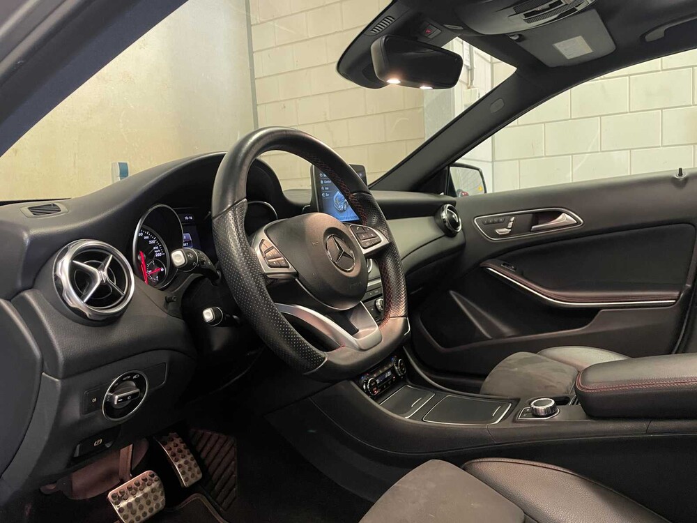 Mercedes-Benz GLA 200 AMG Night-Edition Premium Plus 157PS FACELIFT 2018 (ORIGINAL-NL), SR-743-F